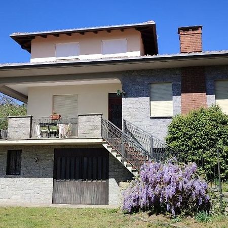 Апартаменты Casale Cadeloro Nebbiuno Экстерьер фото