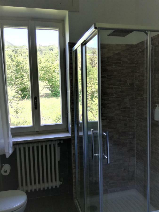 Апартаменты Casale Cadeloro Nebbiuno Экстерьер фото
